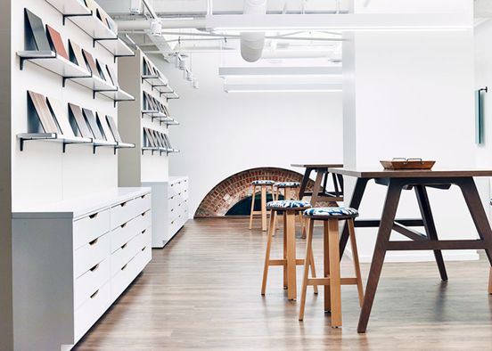 現(xiàn)代簡約風(fēng)格辦公室裝修設(shè)計案例